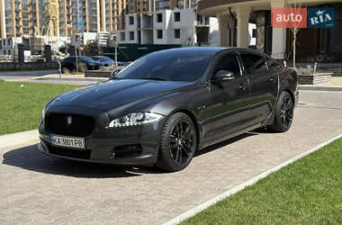 Седан Jaguar XJ 2013 в 