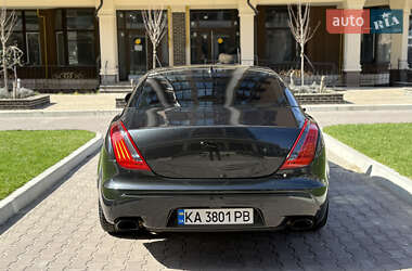 Седан Jaguar XJ 2013 в 