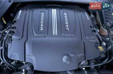 Седан Jaguar XJ 2014 в 