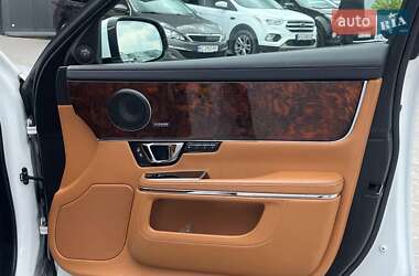 Седан Jaguar XJ 2017 в 