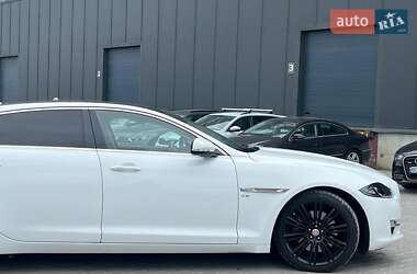 Седан Jaguar XJ 2017 в 