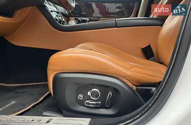 Седан Jaguar XJ 2017 в 