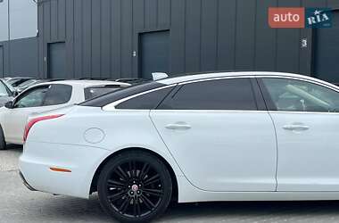 Седан Jaguar XJ 2017 в 