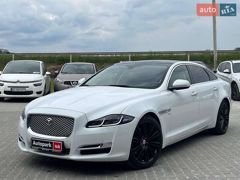 Седан Jaguar XJ 2017 в 
