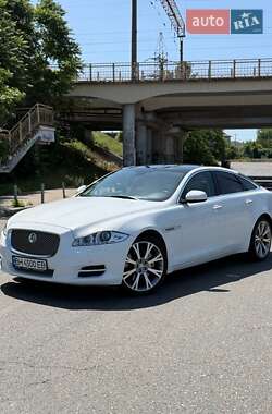 Седан Jaguar XJ 2013 в Одесі