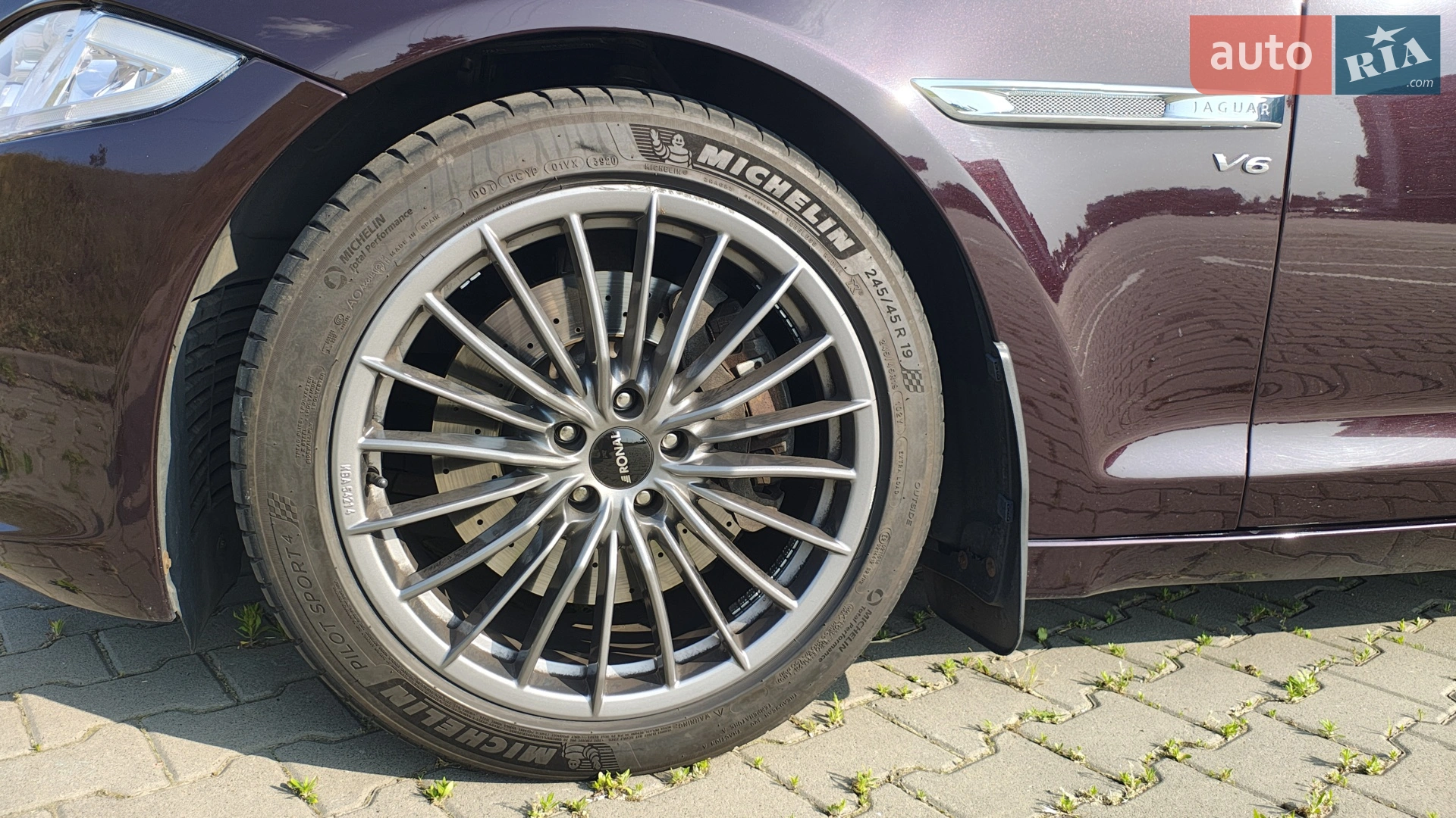 2013 Jaguar XJ - мініатюра 33