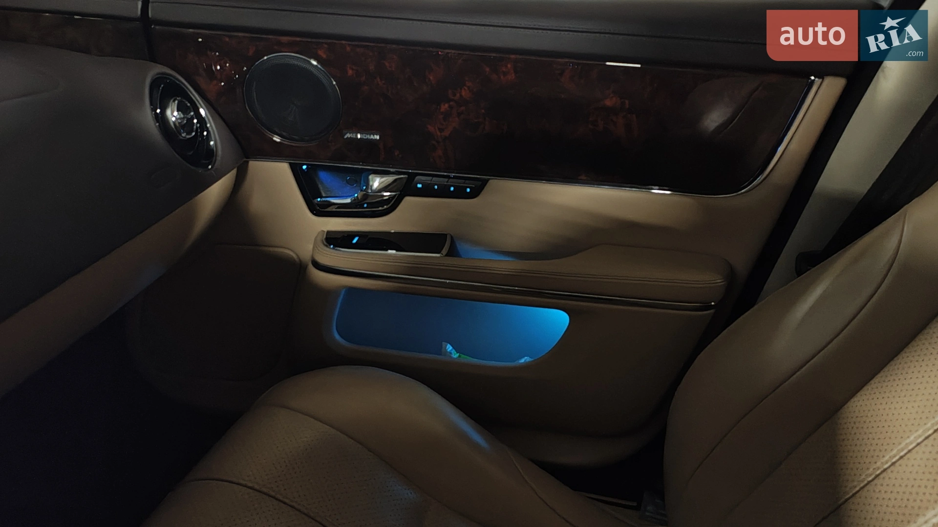 2013 Jaguar XJ - мініатюра 48
