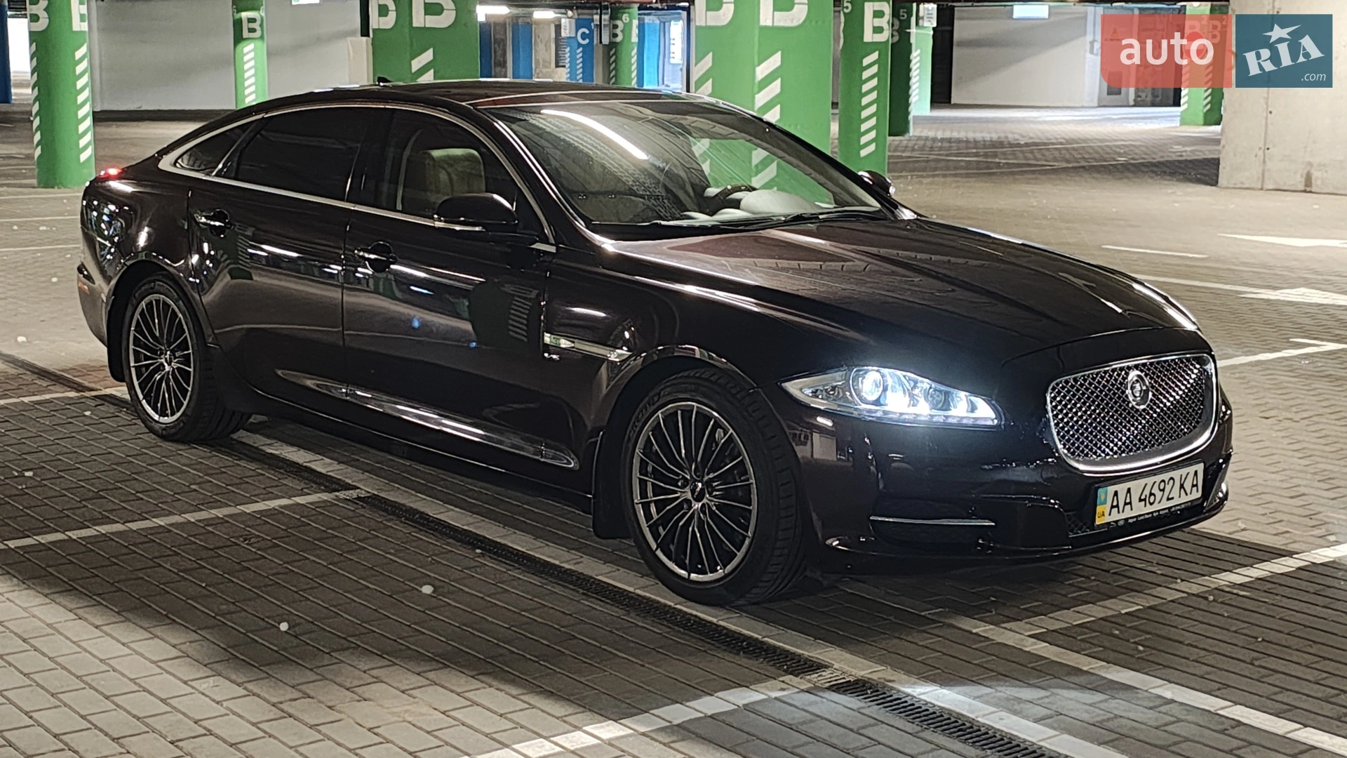 2013 Jaguar XJ - мініатюра 4