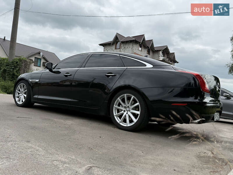 Седан Jaguar XJ 2014 в Борисполе