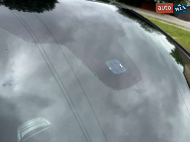 Седан Jaguar XJ 2014 в Борисполе