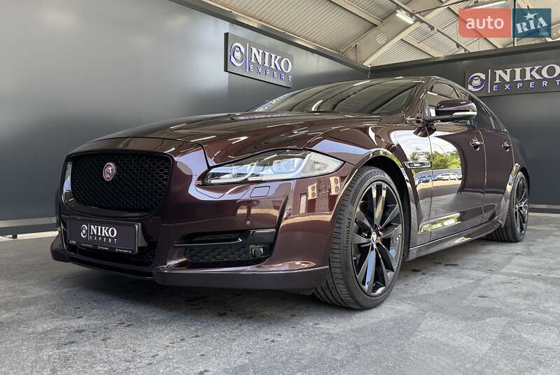 Седан Jaguar XJ 2016 в Киеве