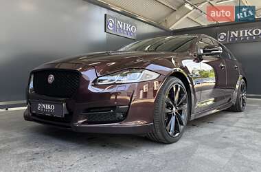 Седан Jaguar XJ 2016 в 