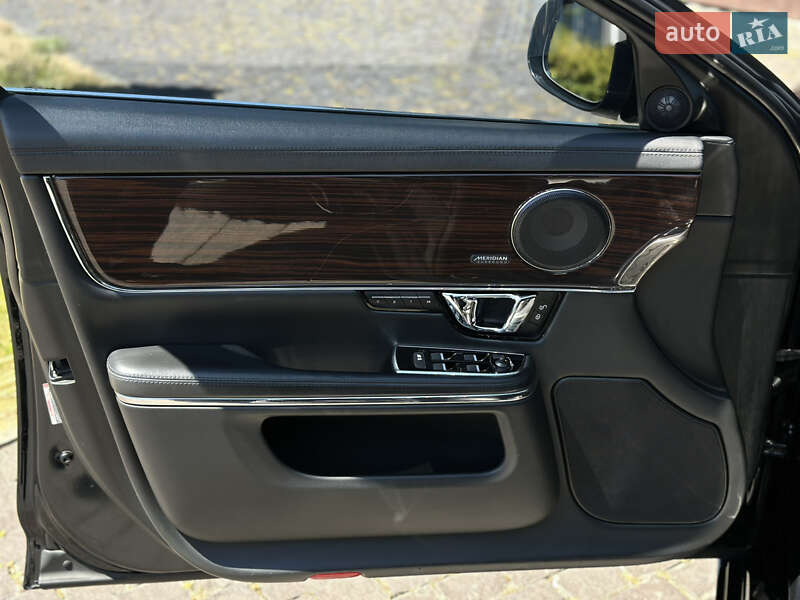 Седан Jaguar XJ 2017 в Івано-Франківську