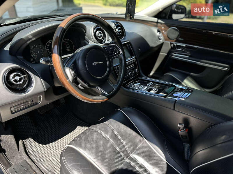 Седан Jaguar XJ 2017 в Івано-Франківську