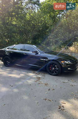 Седан Jaguar XJ 2015 в Киеве