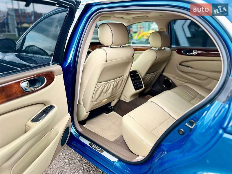 Седан Jaguar XJ 2007 в Киеве