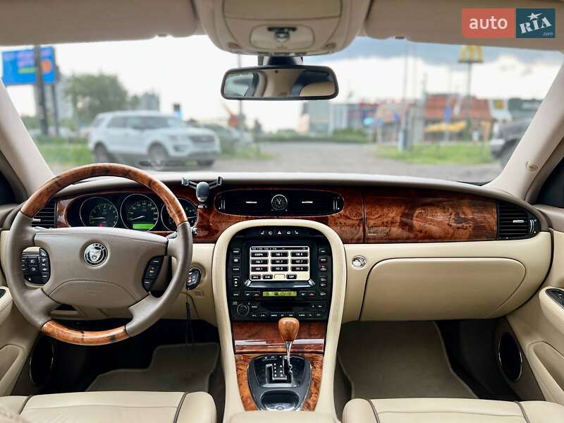 Седан Jaguar XJ 2007 в Киеве