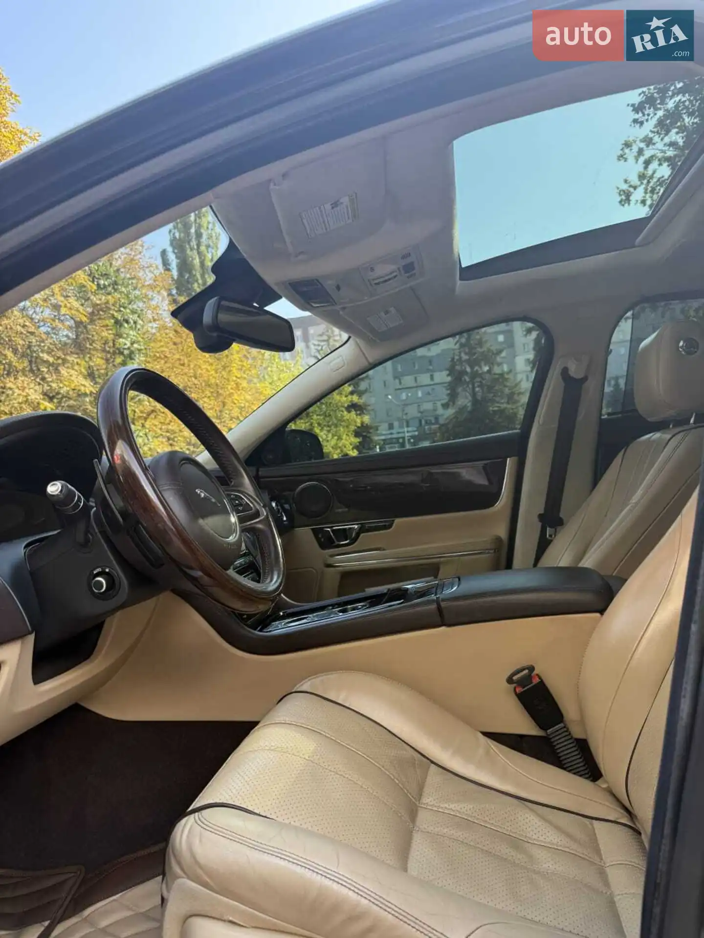 2015 Jaguar XJ - мініатюра 14