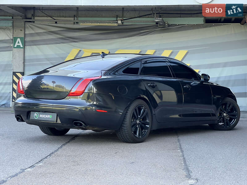 Седан Jaguar XJ 2013 в Києві