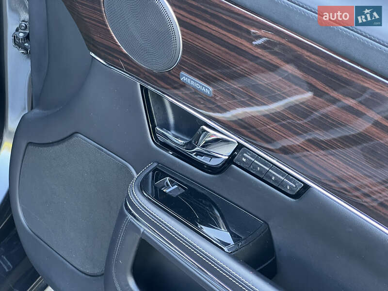 Седан Jaguar XJ 2013 в Києві