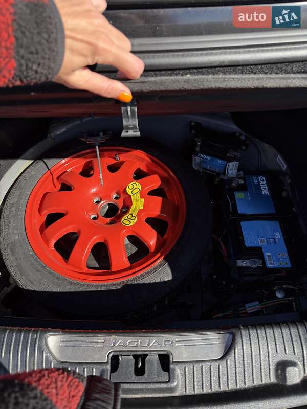 Седан Jaguar XJ 2015 в Киеве фото 20 Седан Jaguar XJ 2015 в Киеве