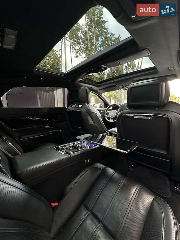 Седан Jaguar XJ 2013 в Києві