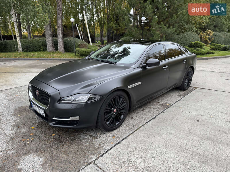 Седан Jaguar XJ 2015 в Києві фото 7 Седан Jaguar XJ 2015 в Києві
