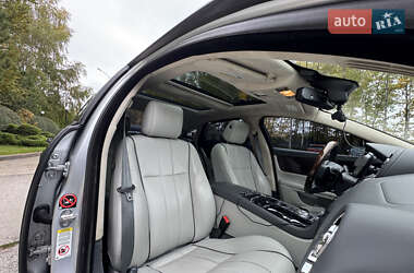 Седан Jaguar XJ 2015 в  фото 19 Седан Jaguar XJ 2015 в