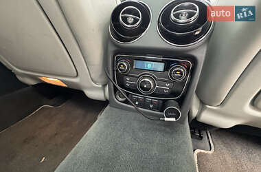 Седан Jaguar XJ 2015 в  фото 23 Седан Jaguar XJ 2015 в