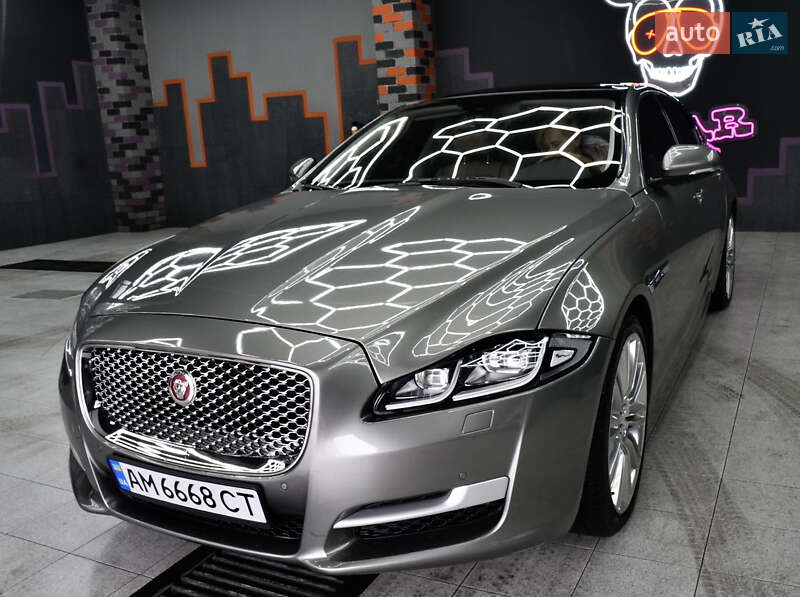 Седан Jaguar XJ 2017 в Житомире