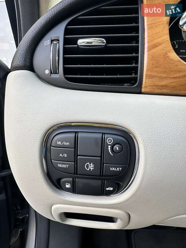 Седан Jaguar XJ 2008 в Києві