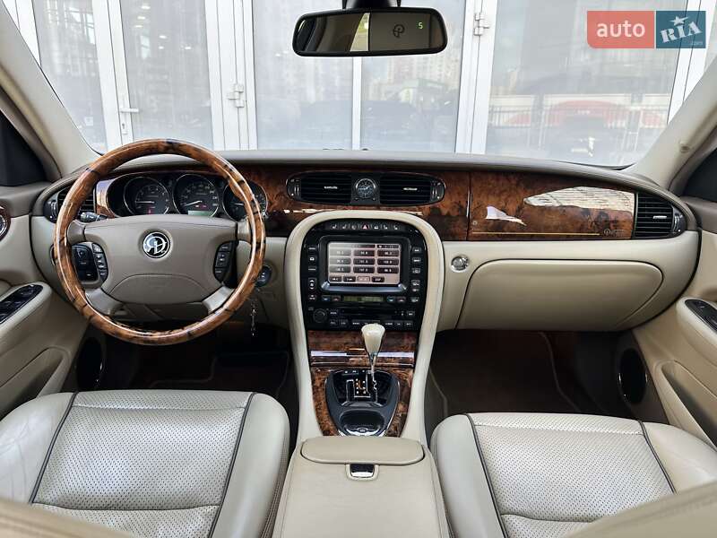 Седан Jaguar XJ 2008 в Киеве