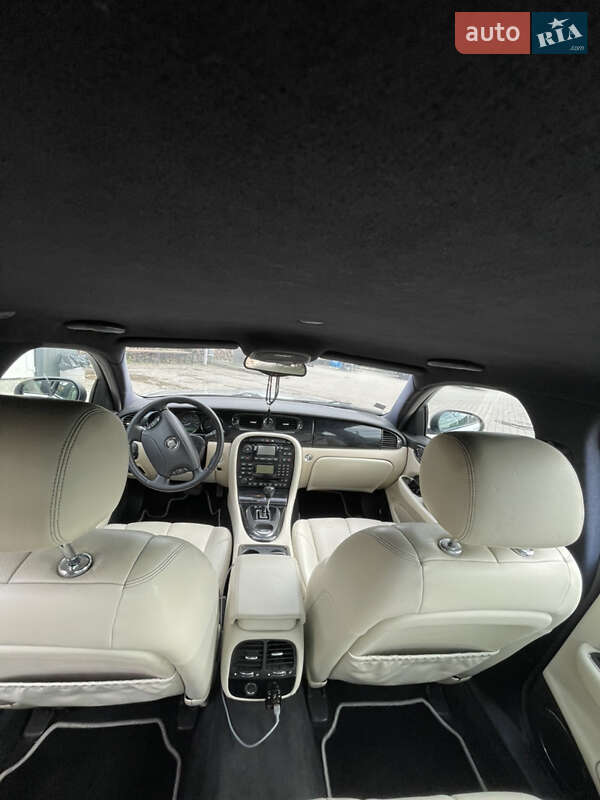 Седан Jaguar XJ 2003 в Ивано-Франковске