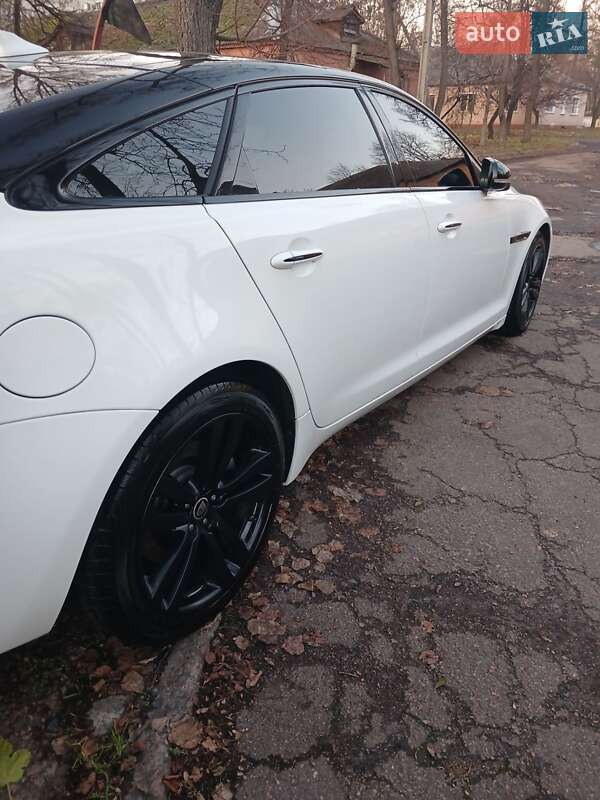 Седан Jaguar XJ 2013 в Черкассах