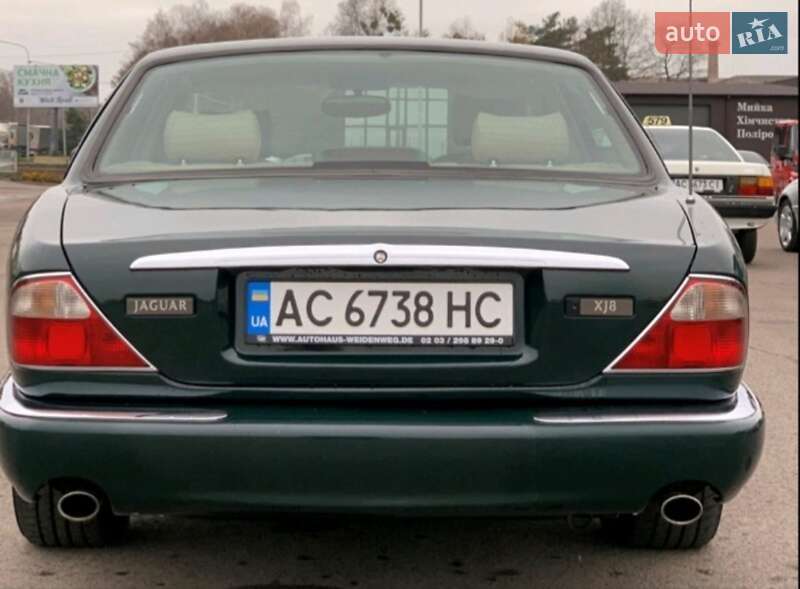 Седан Jaguar XJ 2000 в Киеве