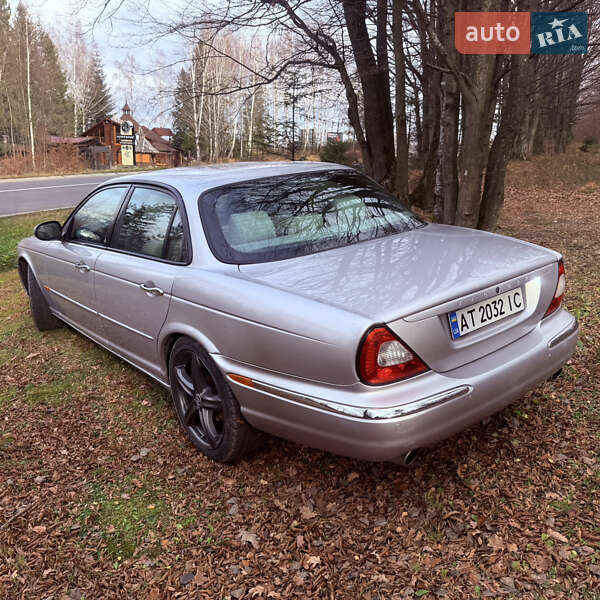 Седан Jaguar XJ 2003 в Ивано-Франковске