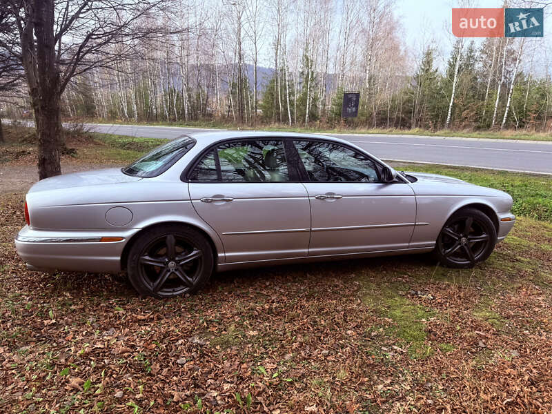 Седан Jaguar XJ 2003 в Ивано-Франковске