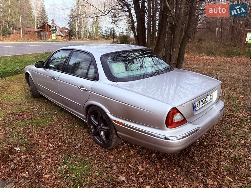 Седан Jaguar XJ 2003 в Ивано-Франковске