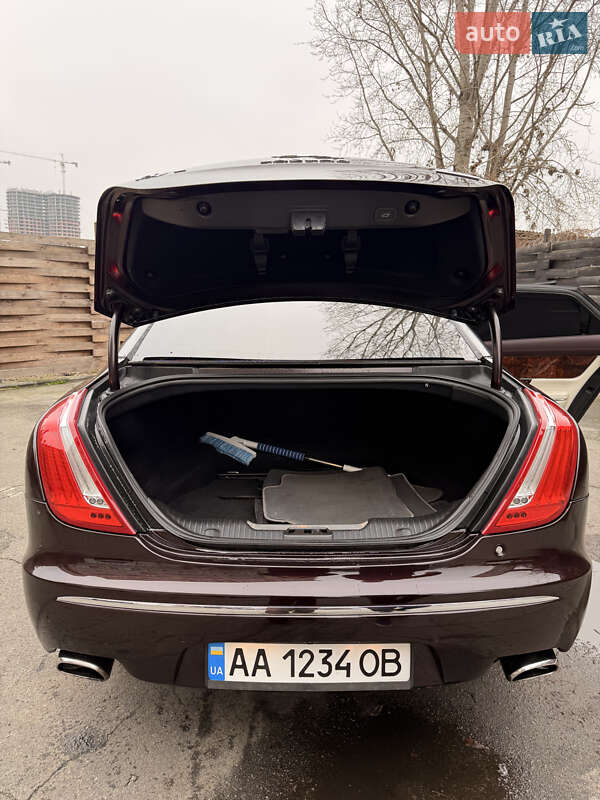 Седан Jaguar XJ 2014 в Києві