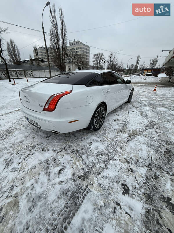 Седан Jaguar XJ 2013 в Слов'янську