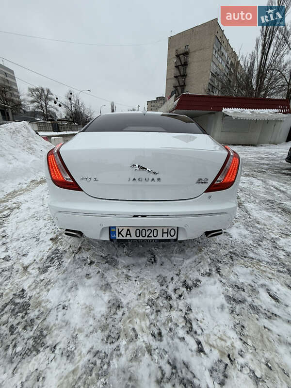 Седан Jaguar XJ 2013 в Слов'янську
