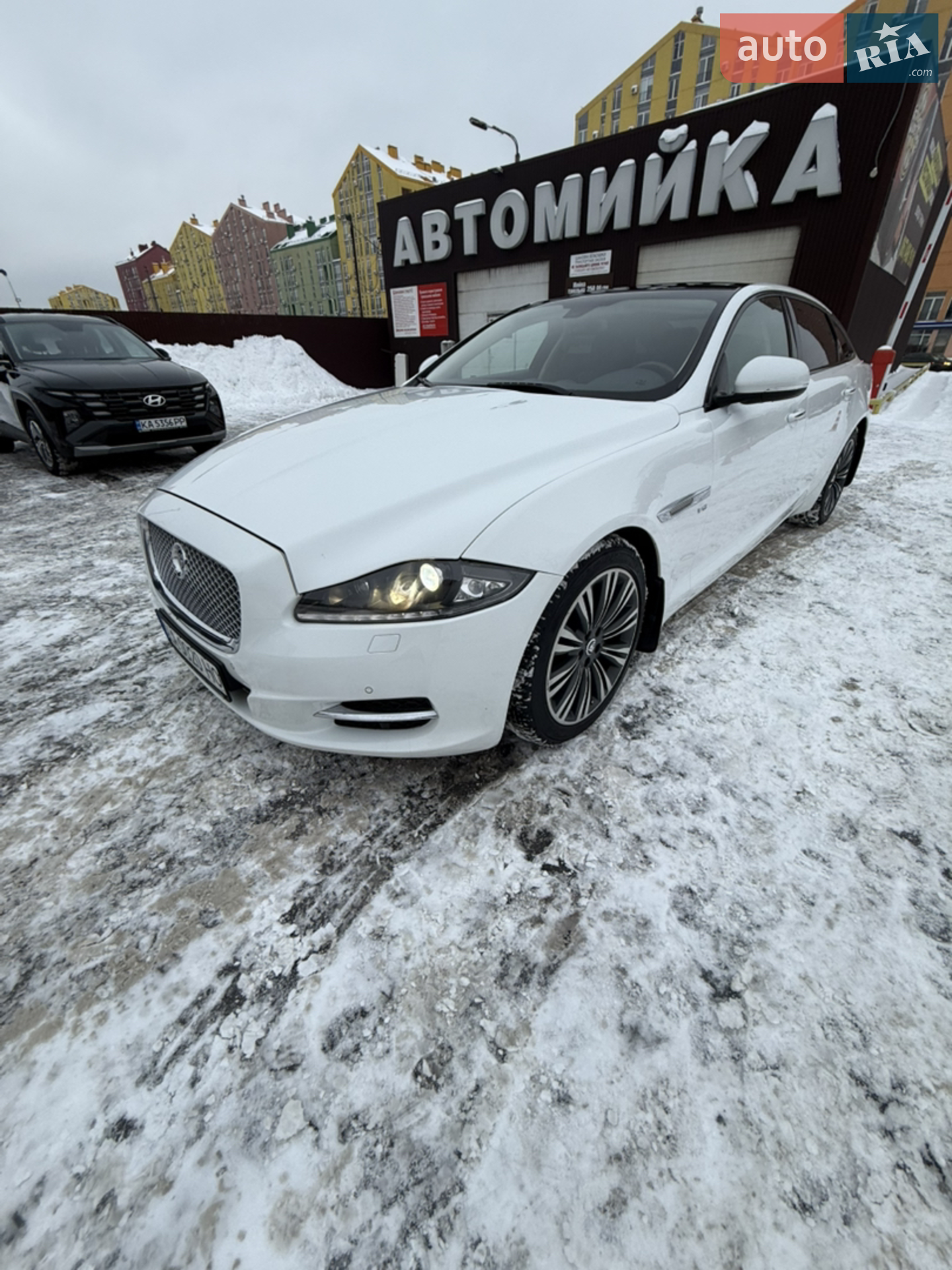 2013 Jaguar XJ - мініатюра 20