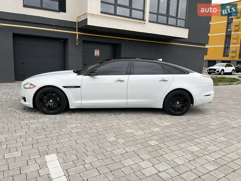 Седан Jaguar XJ 2014 в Яремче