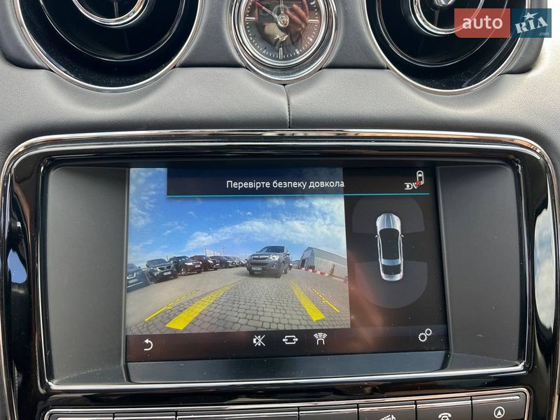 Седан Jaguar XJ 2017 в Львове