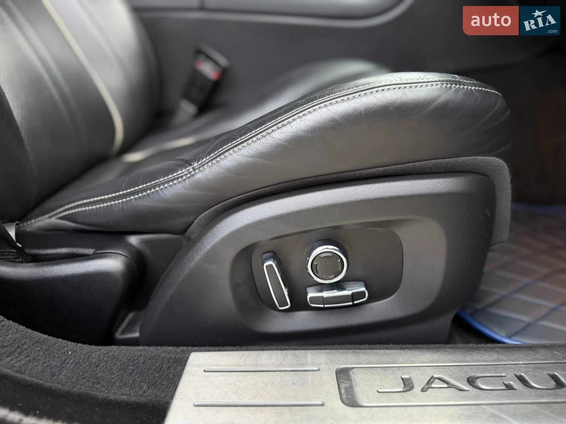 2016 Jaguar XJ - мініатюра 63