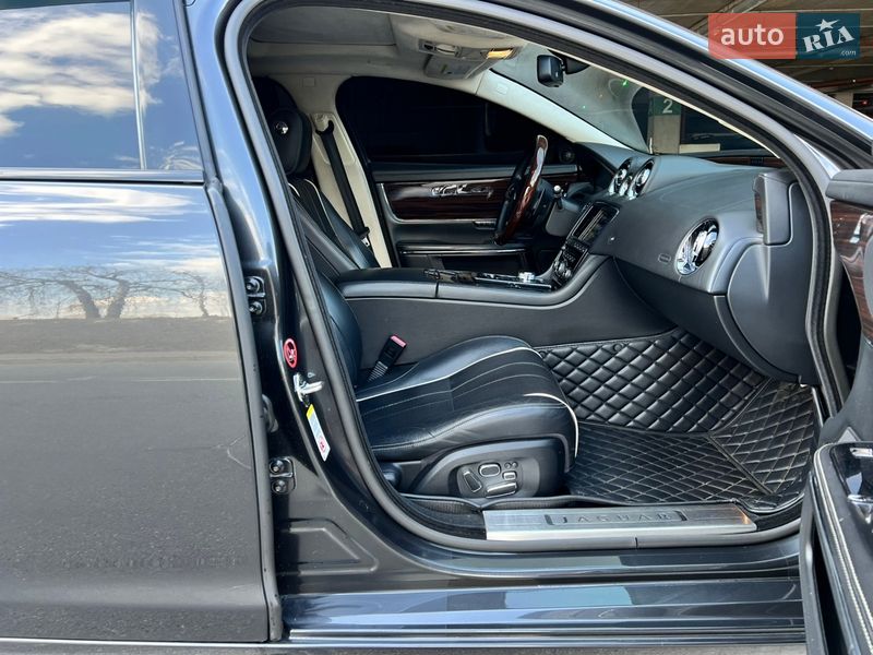 Седан Jaguar XJ 2013 в Києві