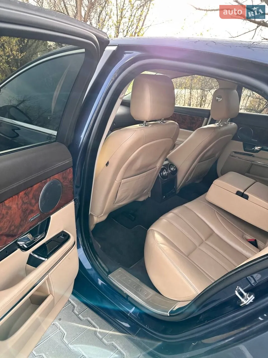2013 Jaguar XJ - мініатюра 17