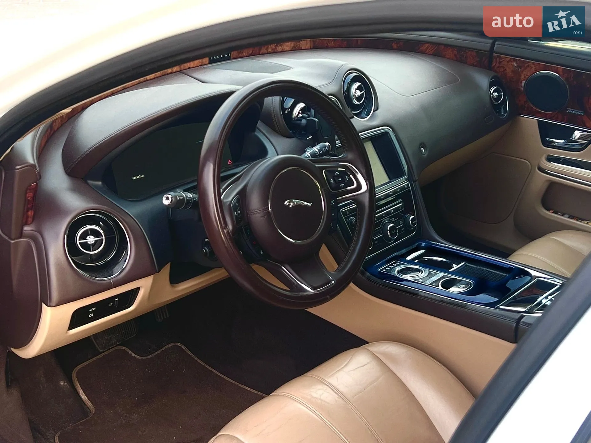 2012 Jaguar XJ - мініатюра 15
