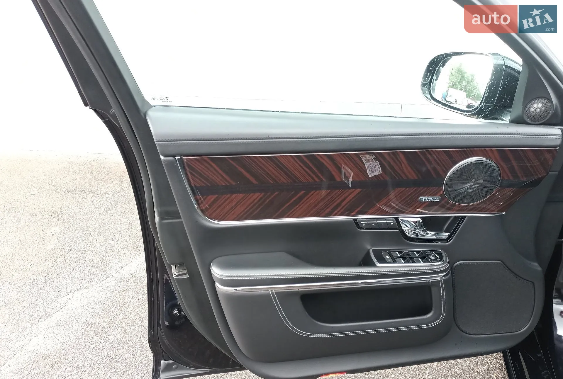 2013 Jaguar XJ - мініатюра 17