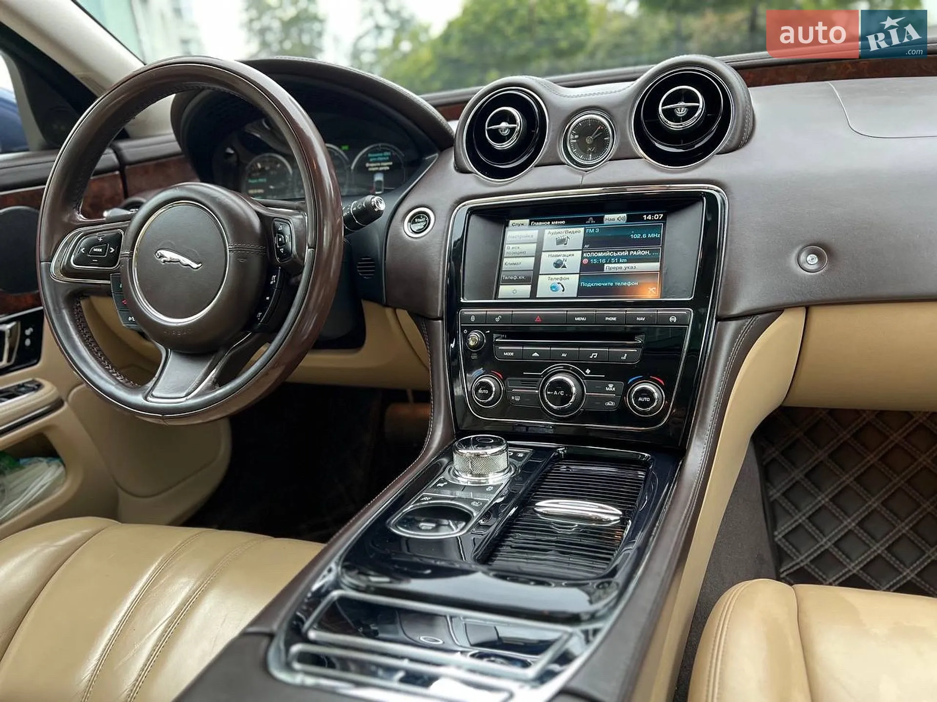 2014 Jaguar XJ - мініатюра 56